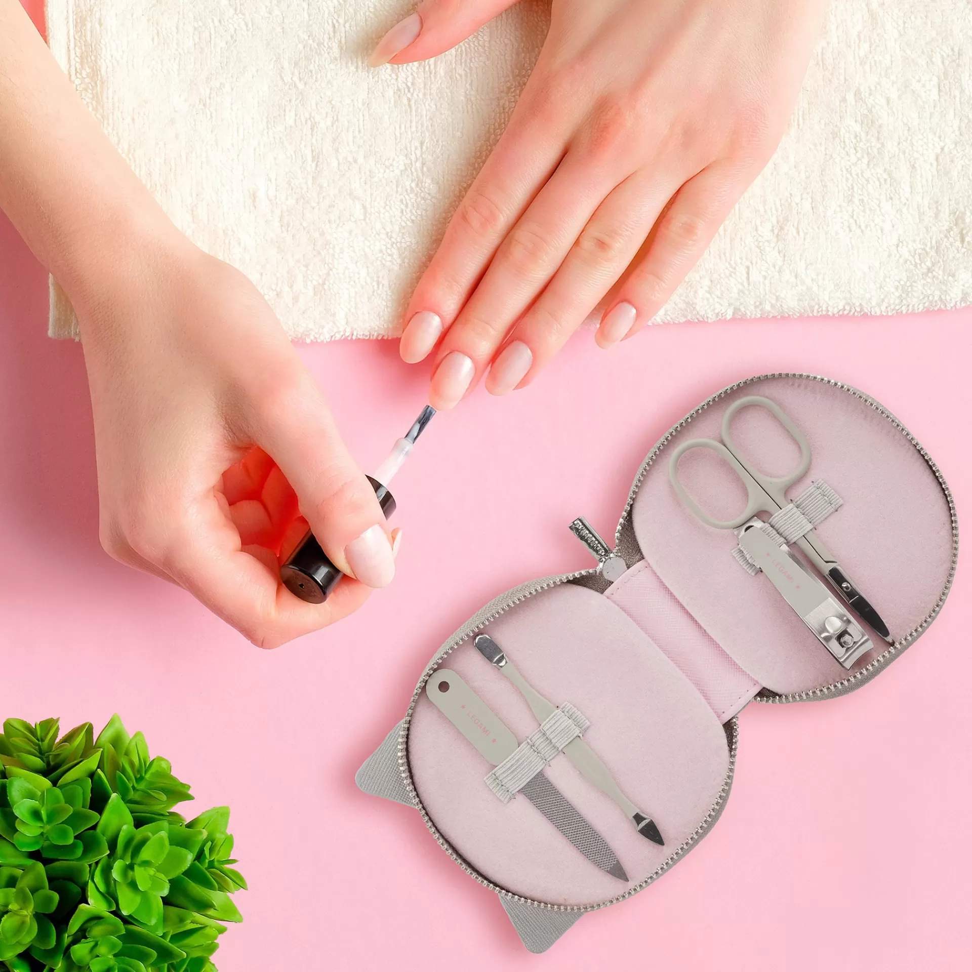 Legami Milano Kit Manicure - But First, Nails!- Viso E Corpo