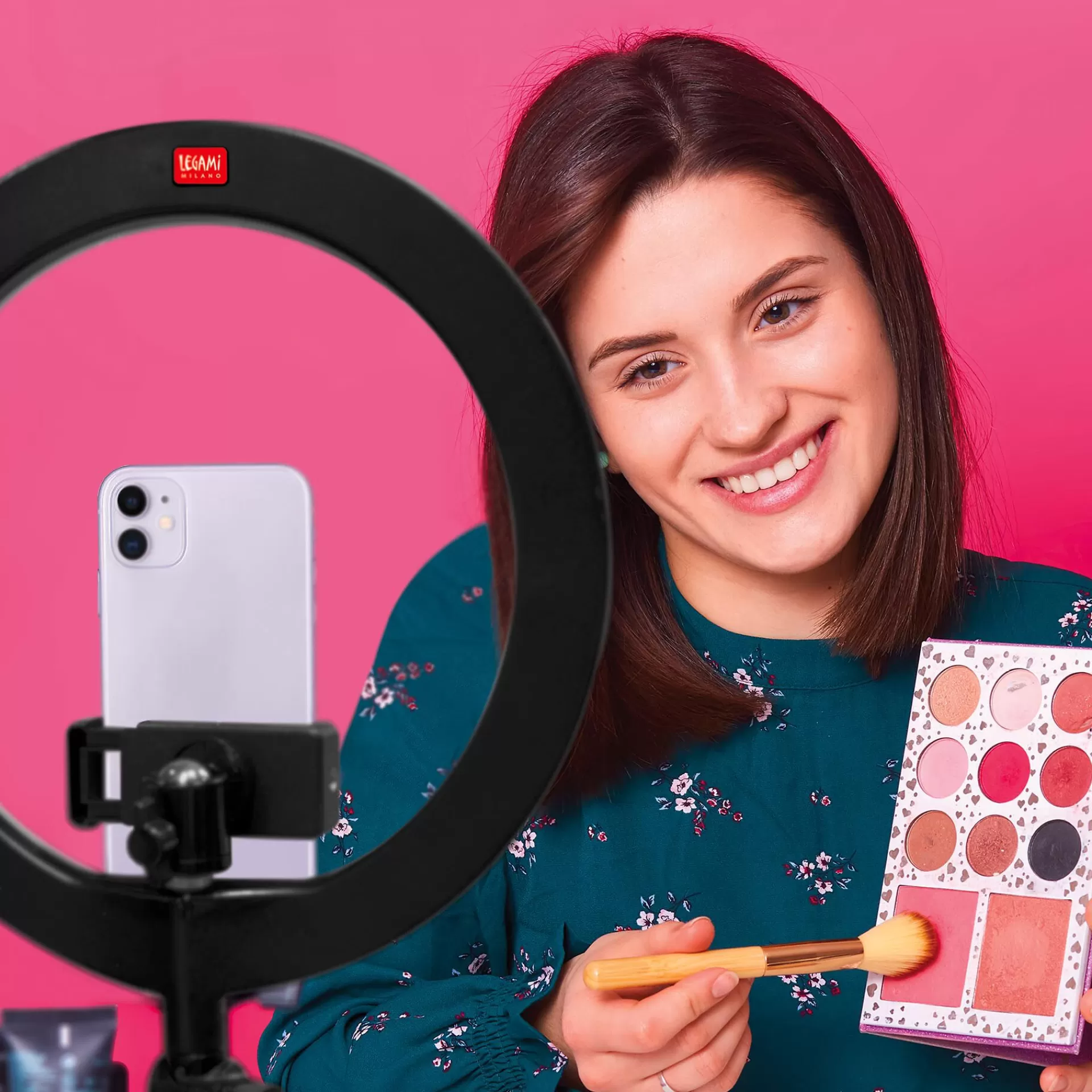Legami Milano Lampada Led ad Anello per Selfie - Queen of the Ring- Accessori Per Smartphone Pc Tablet | Giochi
