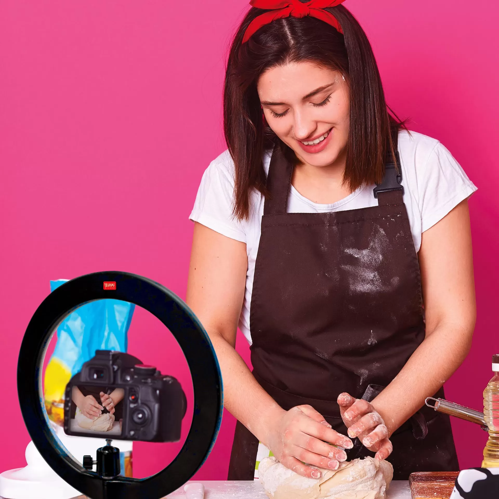 Legami Milano Lampada Led ad Anello per Selfie - Queen of the Ring- Accessori Per Smartphone Pc Tablet | Giochi